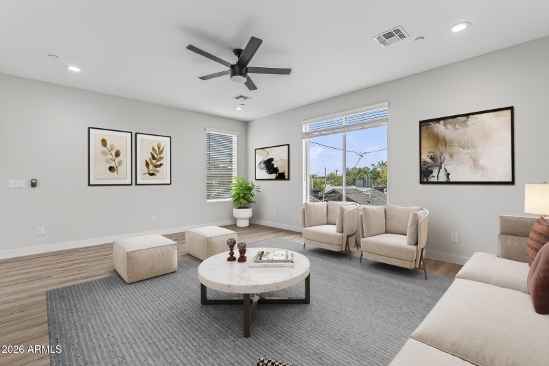 13VS) GREAT ROOM