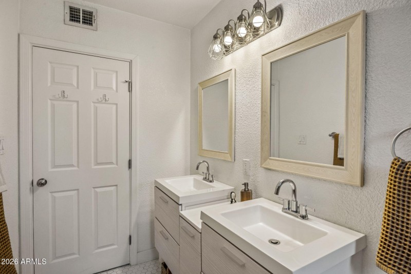 28-web-or-mls-D46A7149