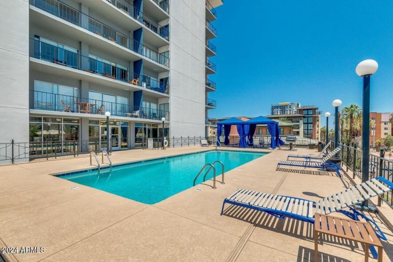 805 N 4th Ave 609 | The Embassy