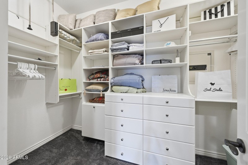 Walk-in Closet