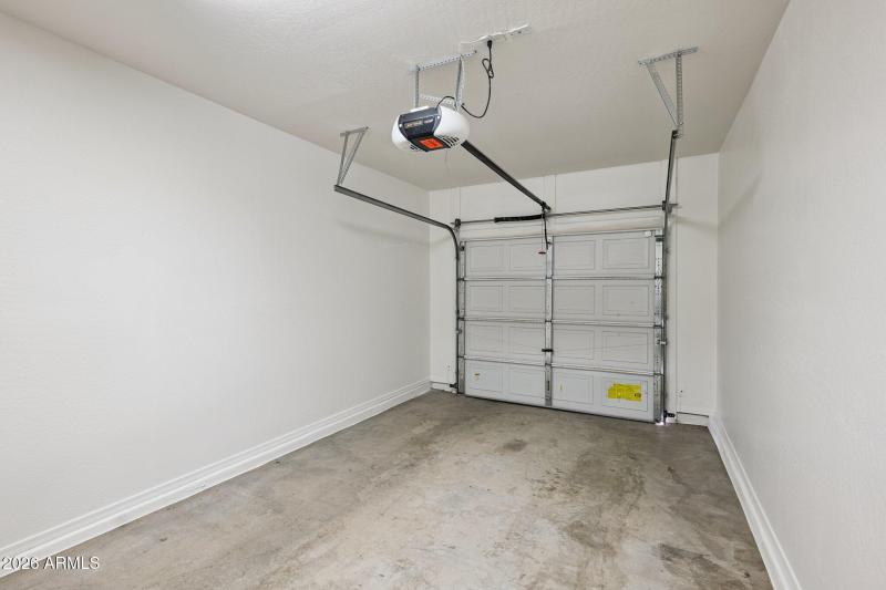 27-web-or-mls-15454-w-statler-cir