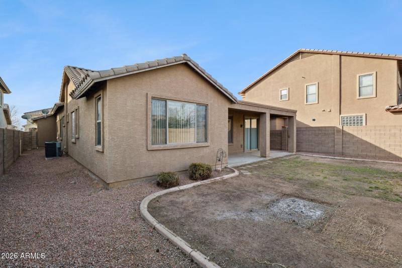 33-web-or-mls-15454-w-statler-cir