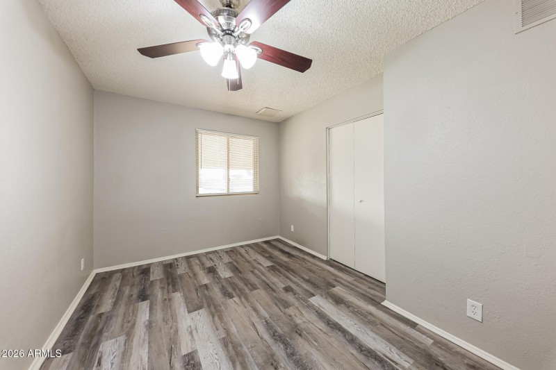 016-photo-bedroom-15112926