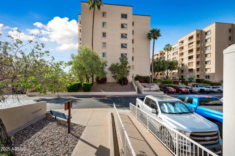 45-Scottsdale Shadows-ocupix-COMM