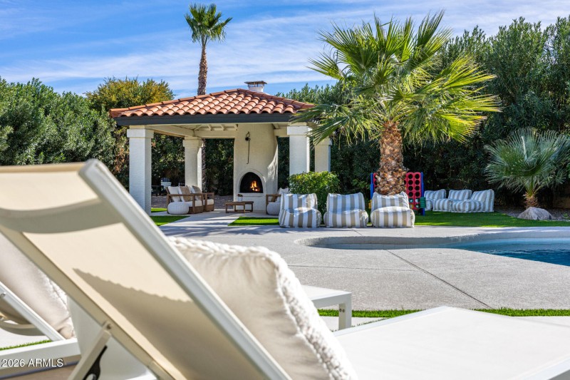 What a fun backyard