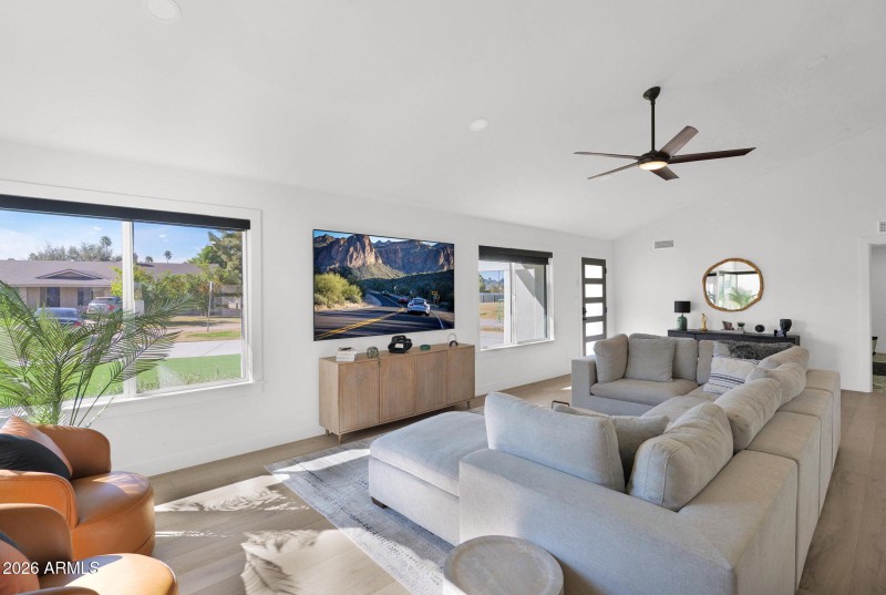 6-web-or-mls-P1460222