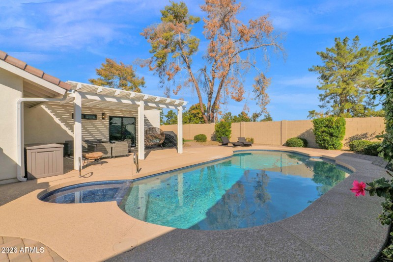 30-web-or-mls-P1460260