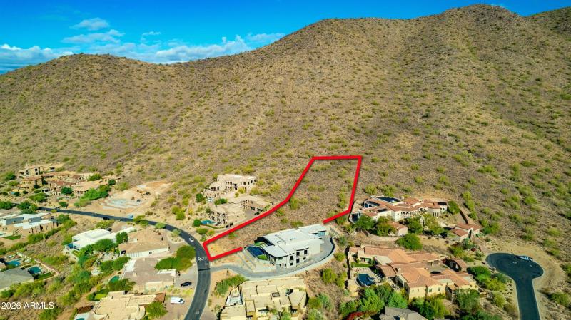 MULTI-MILLION $$ HOMES NEXT DOOR