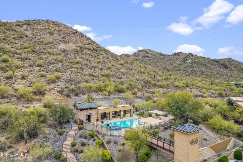 Elevated pool on top