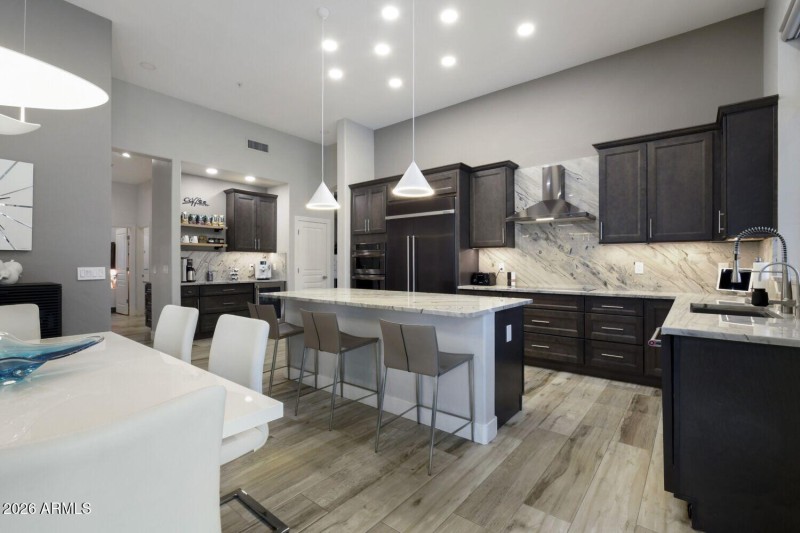 018 - 18 Kitchen