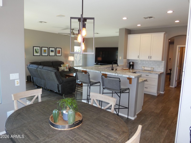Eat in kitchen