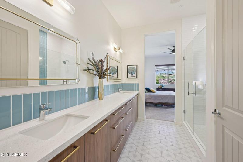 37-web-or-mls-N northstar Dr-S2701-037