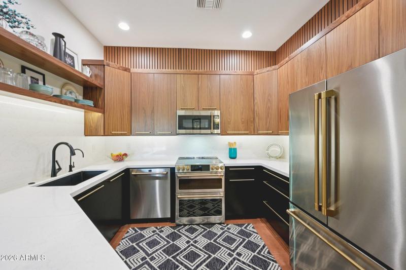 19-web-or-mls-N northstar Dr-S2701-019