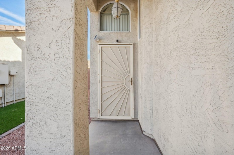 5-web-or-mls-4034-e-chambers-st