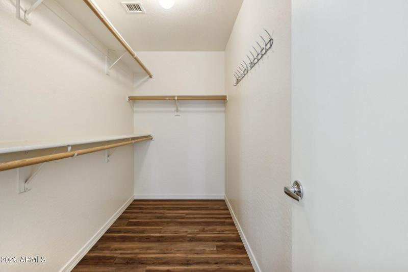 16-web-or-mls-4034-e-chambers-st