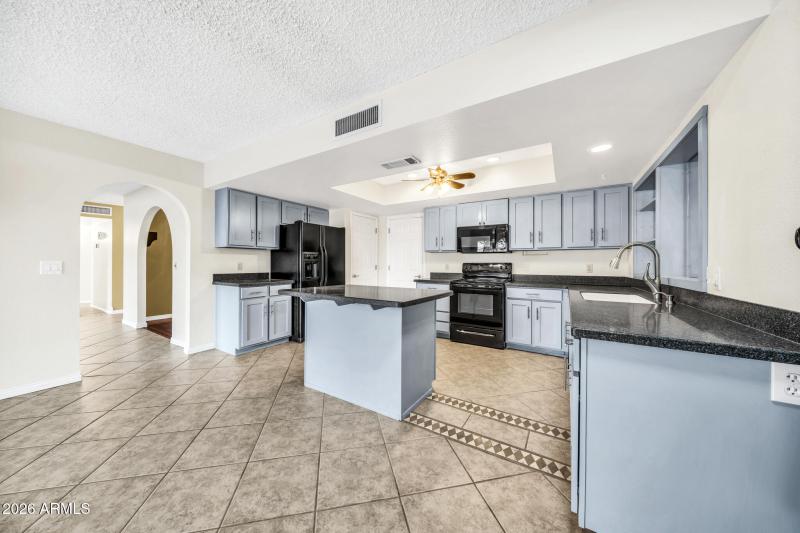 3033 W Kathleen Rd-20_(2048)