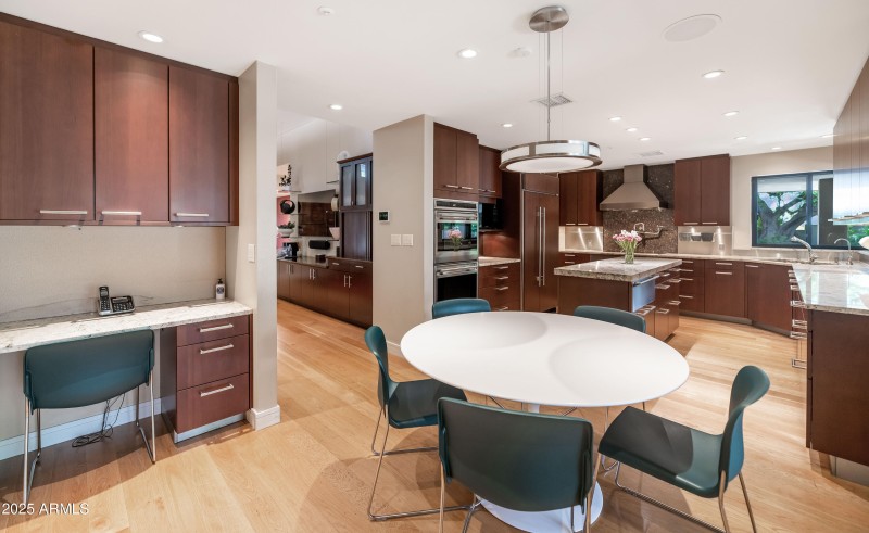 Eat in Kitchen