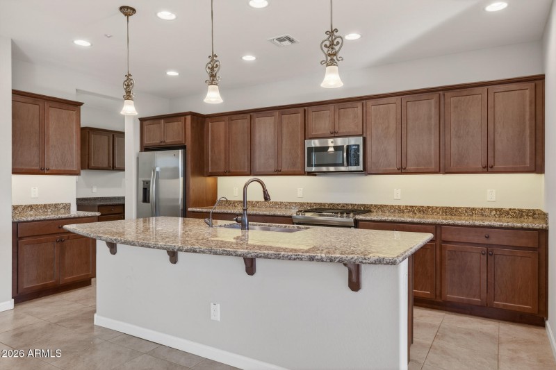 11) KITCHEN