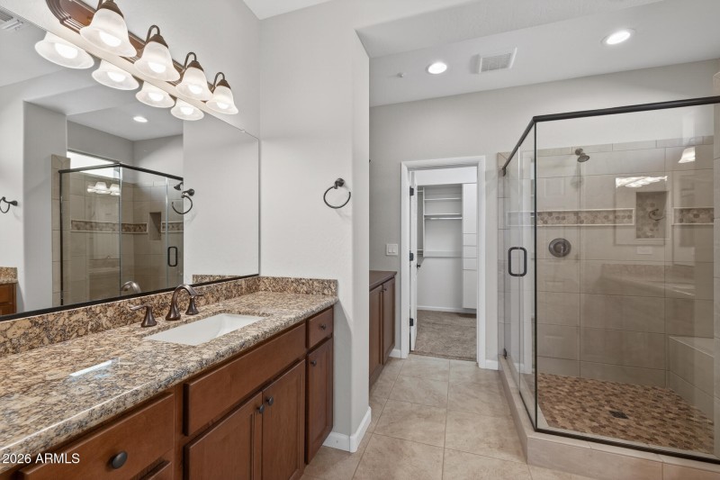 20) PRIMARY BATH