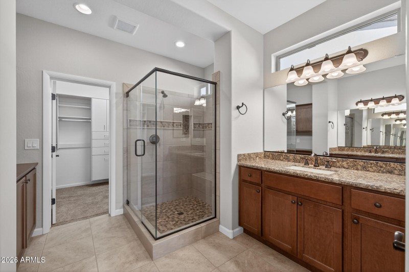 21) PRIMARY BATH