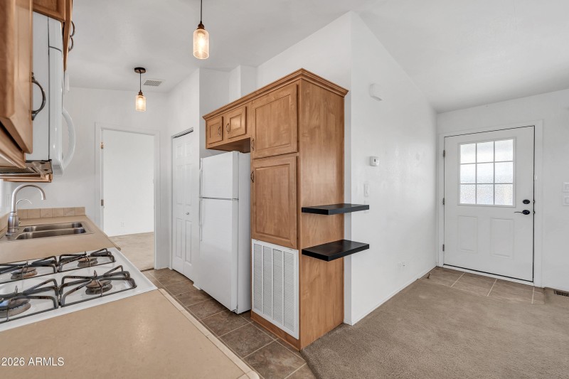 17851 N 16th Pl-12