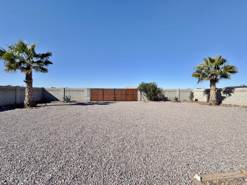 RV gate & parking