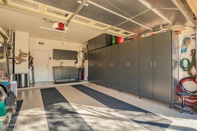 37 2-Car Garage