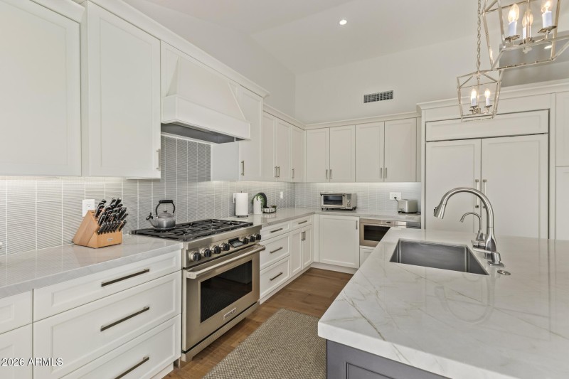 Kitchen 2