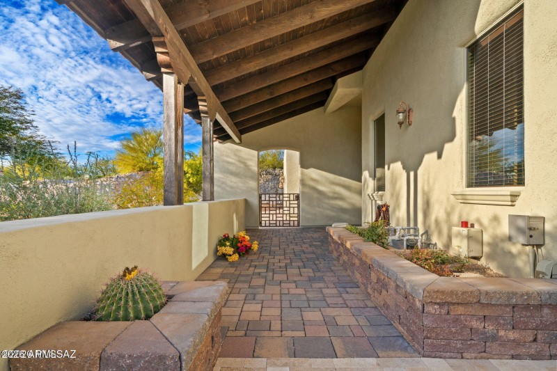4496 N Via Bellas Catalinas
