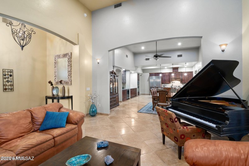 4496 N Via Bellas Catalinas