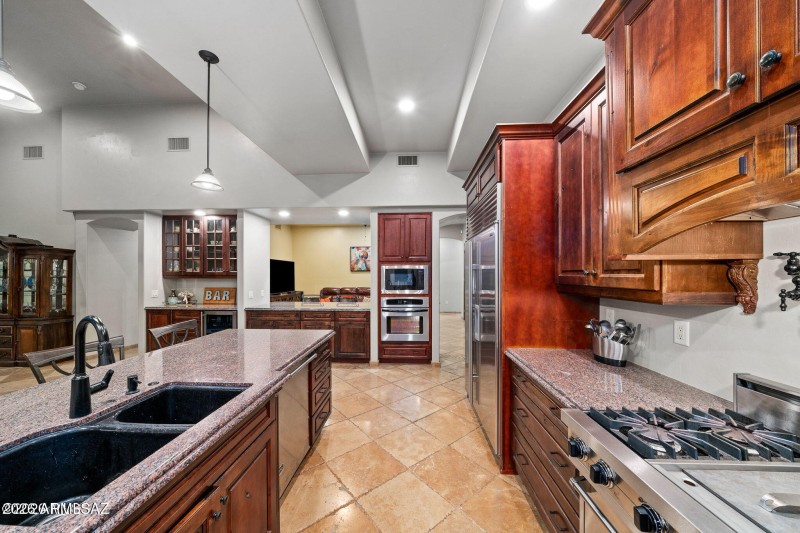 4496 N Via Bellas Catalinas