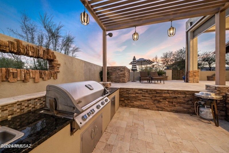 4496 N Via Bellas Catalinas