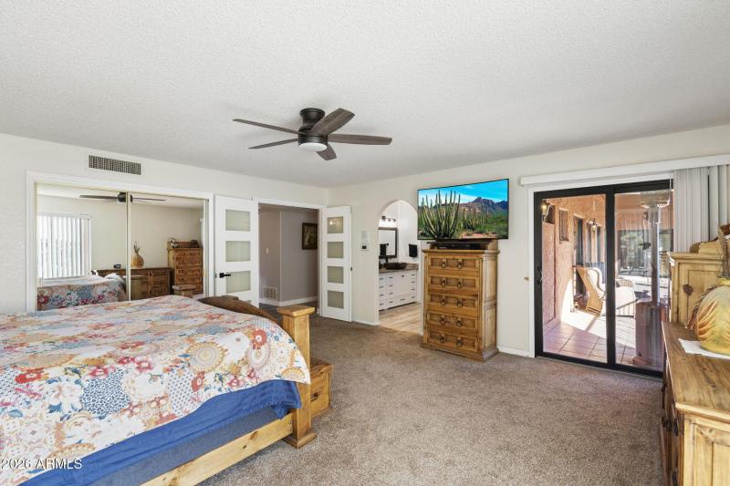 Downstairs Suite w Patio Access