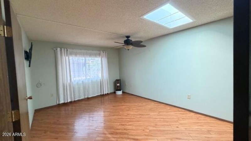 Bedroom j