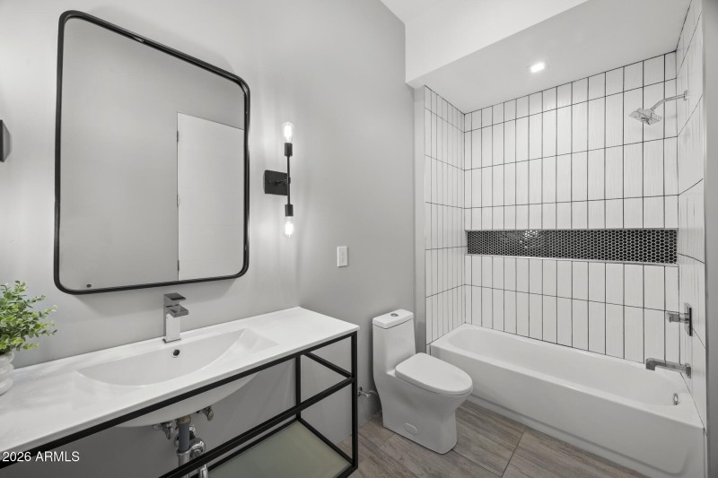 Guest Bath 3