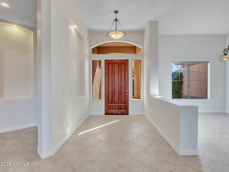 04-Foyer--(1)