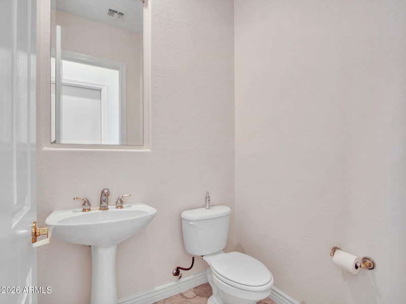 09-Powder-room