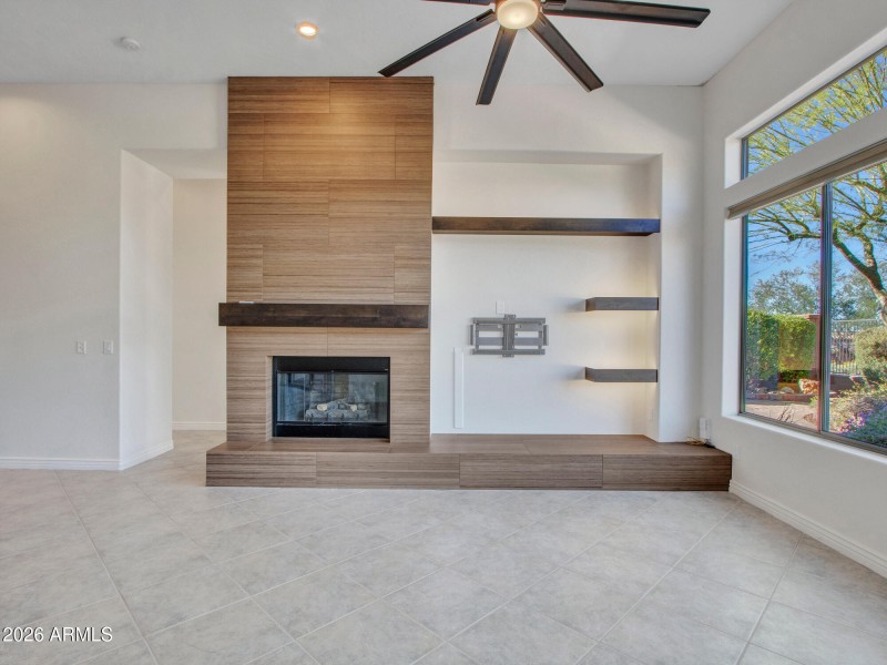 12-Family-room-(3)