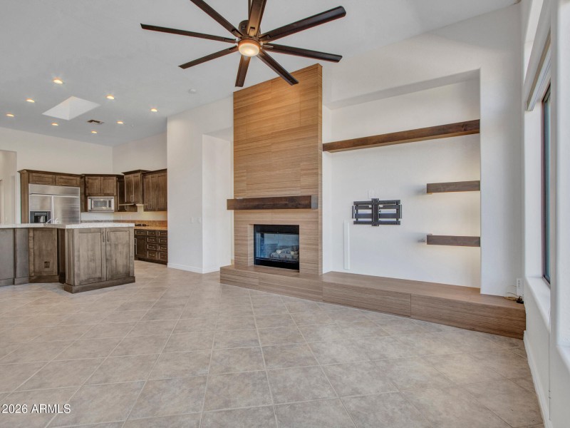 12-Family-room-(4)