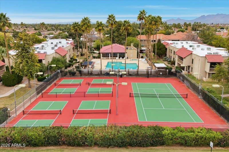 32-032-community-amenities
