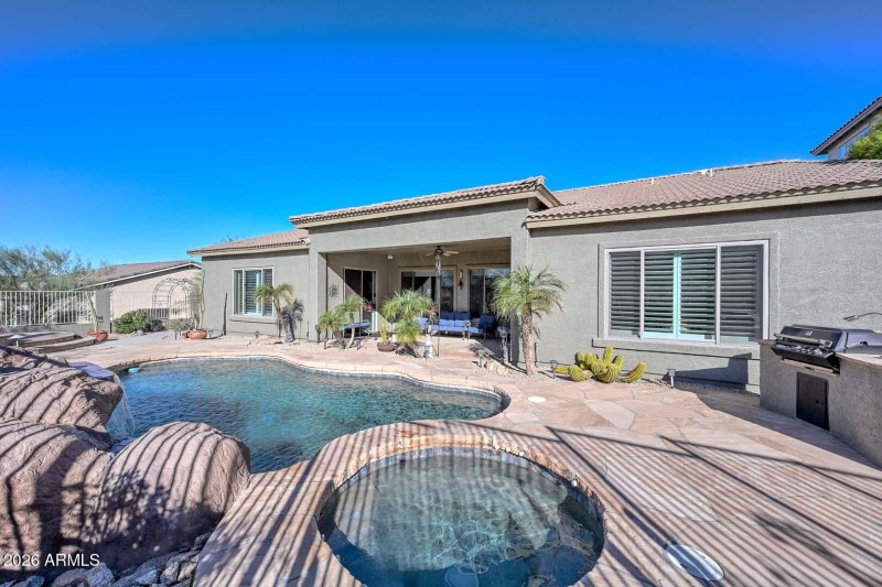 Pool-Patio