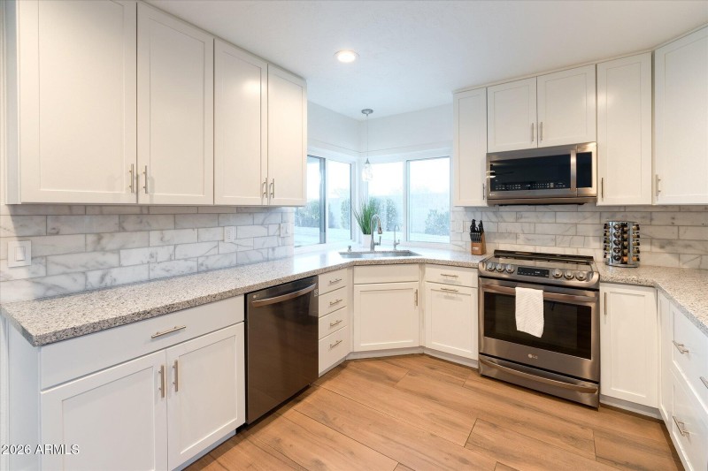18-Kitchen