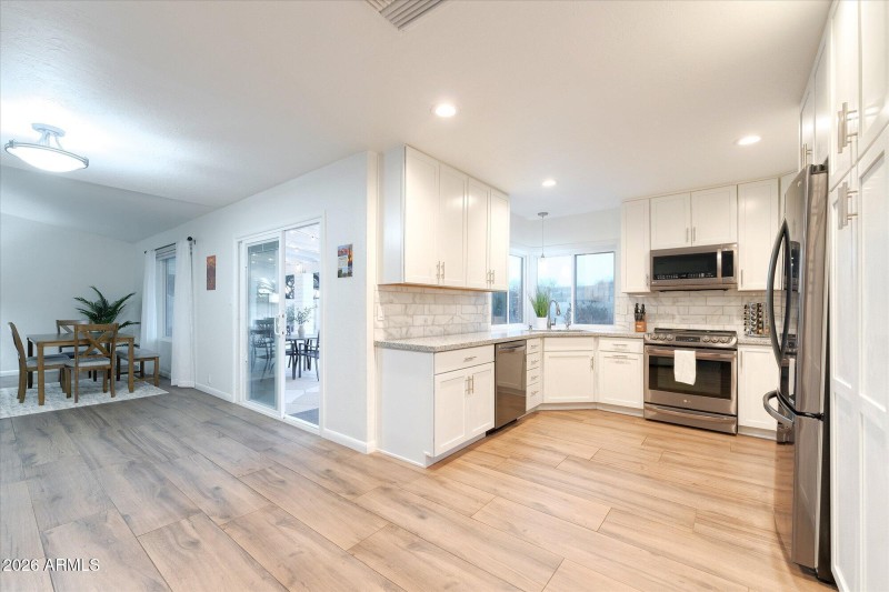 19-Kitchen