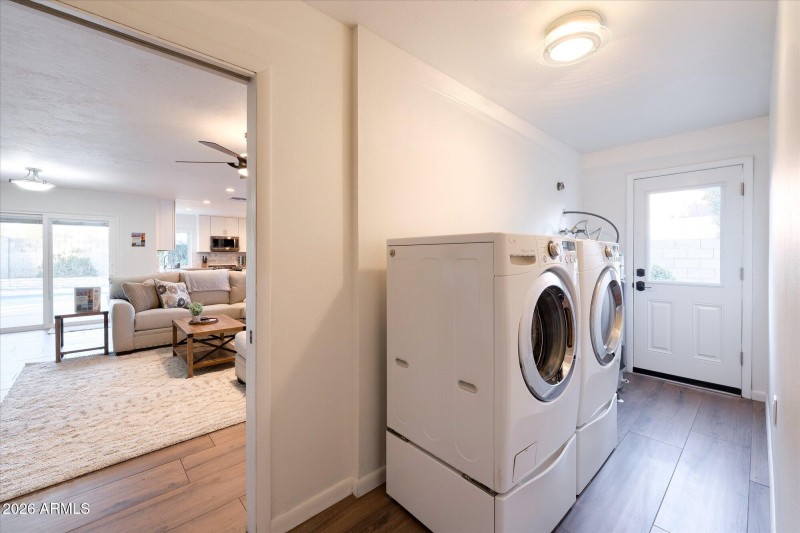 27-Laundry Room