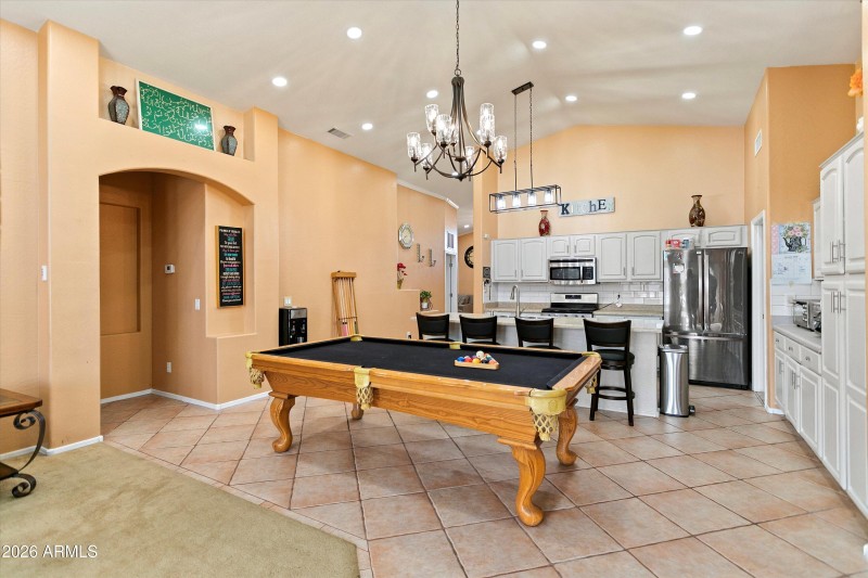 05-13367 W Lisbon Ln