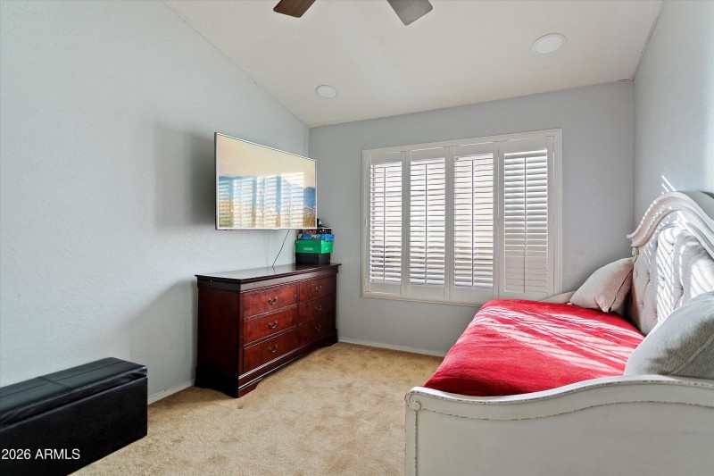 22-13367 W Lisbon Ln