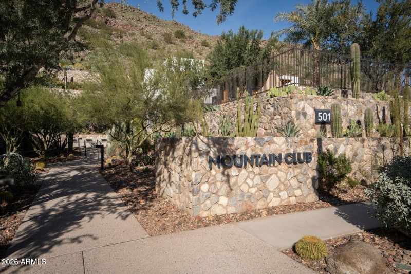 Mountain Club Entrance