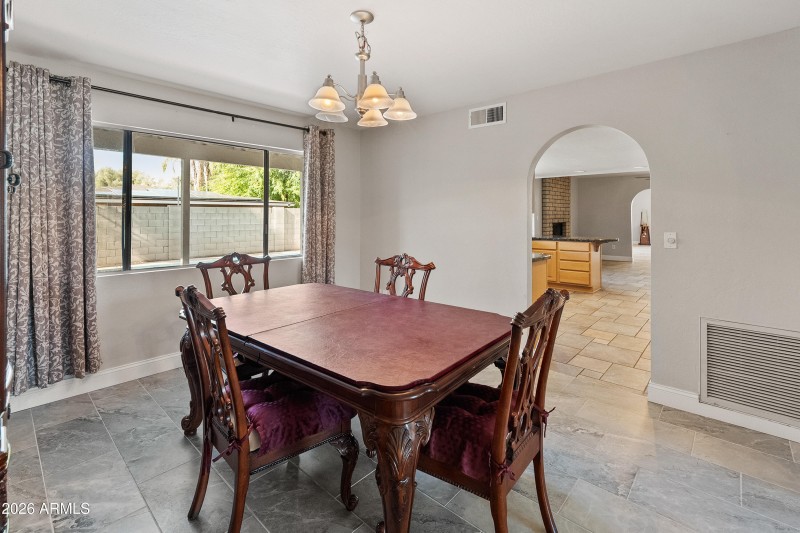 8464 N 7th Ave-25