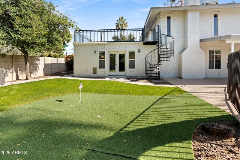 8464 N 7th Ave-50