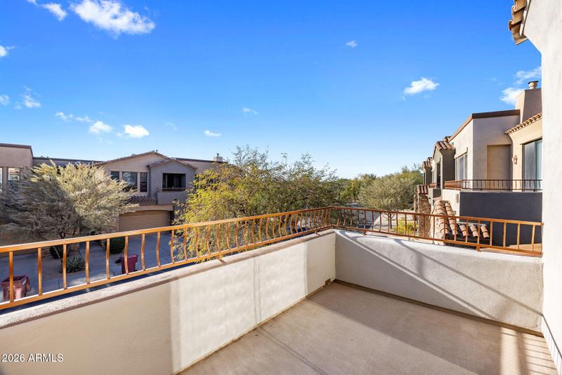 22-web-or-mls-D46A9495